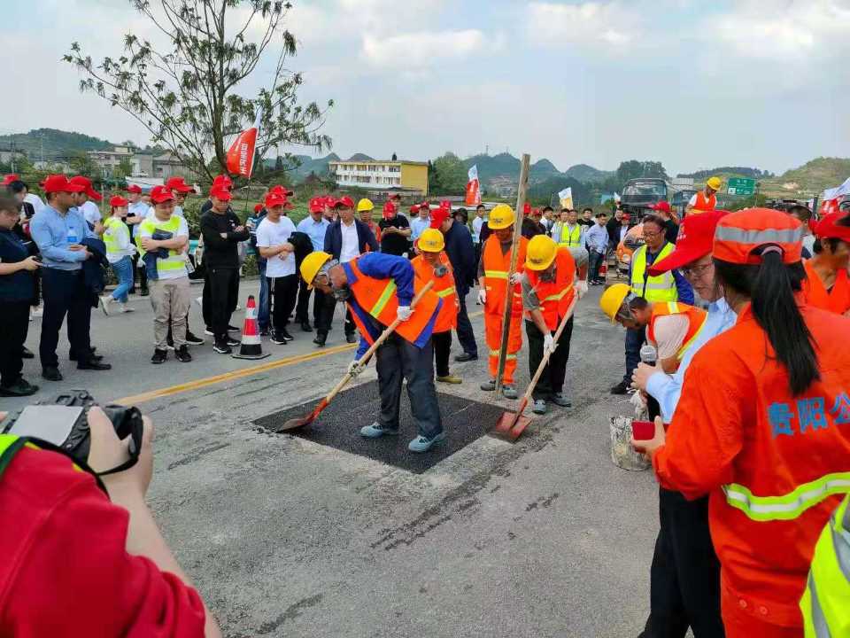 沥青路面冷补料的作用？云南沥青冷补料